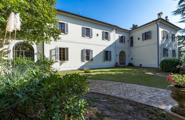 Borgo Colle Ridente 13, Emma Villas