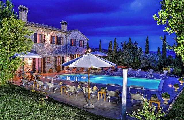Borgo dei Cipressi 12+2, Emma Villas