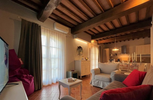 Borgo del Silenzio - Ginepro two-bedroom apartment with private terrace