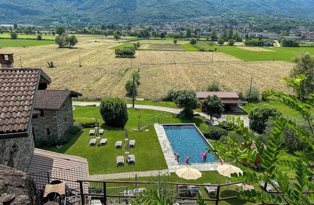 Borgo Erbiola Erica Rustico Holiday Apartment with Pool