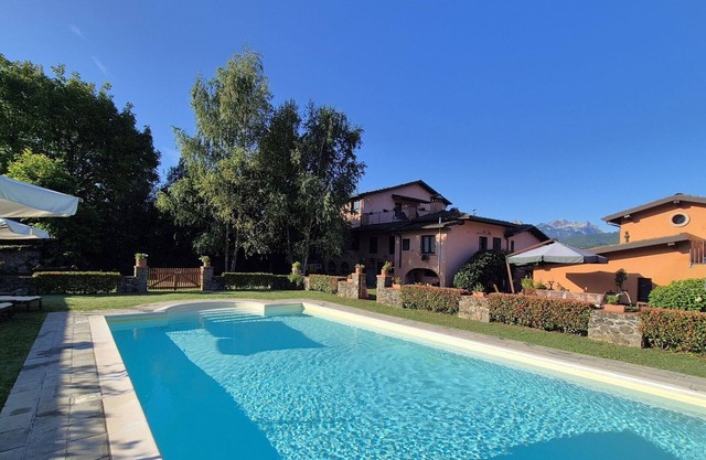 Borgo Fosciana - private pool, walk to restaurant, ideal for large groups, WIFI