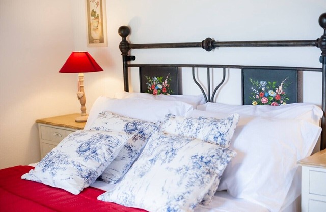 Borgocuore: houses with swimming pool 7 km from Todi