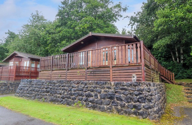 BORWICK HEIGHTS 6, pet friendly in South Lakeland Leisure Village