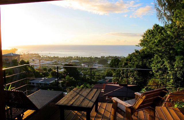 Bounty Lodge vacation rentals with panoramic lagoon and ocean views