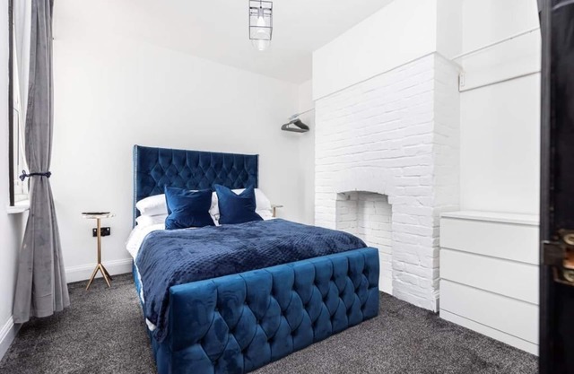 Bournecoast: Luxurious Ground Floor Apartment With Garden AND Wifi - Fm8513