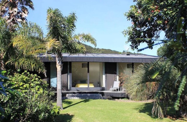 Boutique Apartment with Sea Views (Bure 2 - Wai)