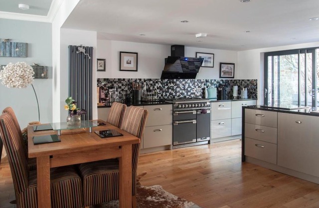 Boutique cottage central Wells