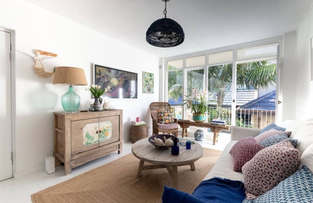 Boutique Getaway steps from beach