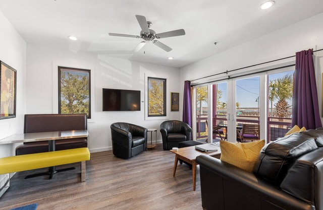 Boutique Hotel Folly Room 1: King Suite with large private balcony in the heart of Folly Beach