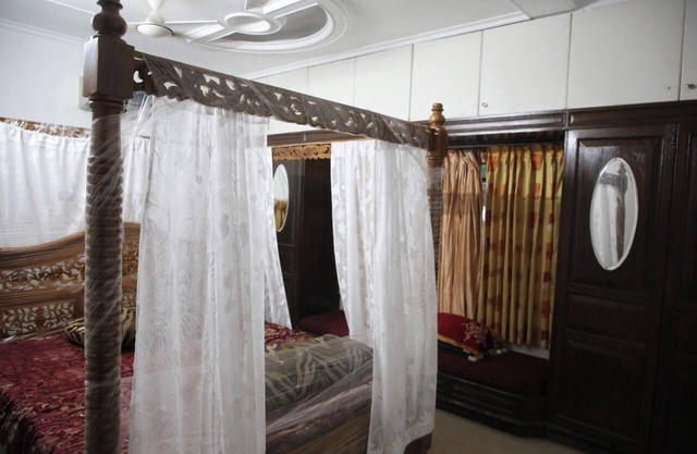 BOUTIQUE LUXURY BUNGLOW
