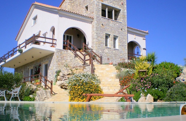 BOWER HOUSE ESTATE. Villa With Substantial Private Infinity Pool And Sea Views