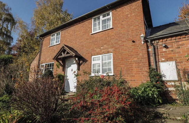 BOWKERS COTTAGE, pet friendly in Westhope, Herefordshire