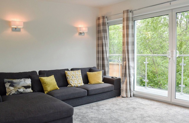 Bowness Apartment - UK11016