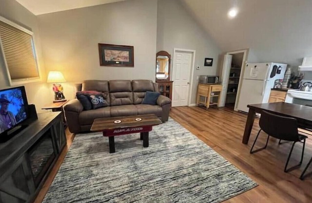 Bozeman Adventure Hub-1 Bedroom w/Garage