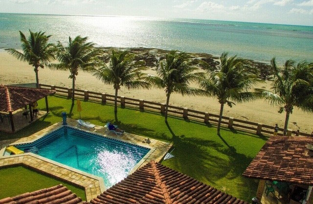 Spectacular Casa Beira Mar in front of the beach of Tabuba, Suitable for Events