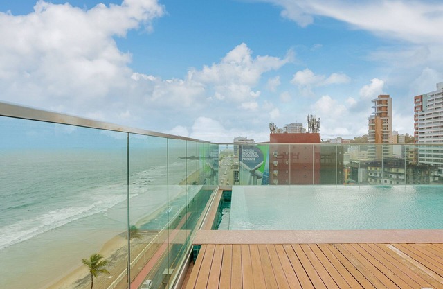 BR11 Apartment with 1 Suite, Beachfront, Expresso Building 222 - Barra