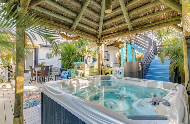 Bradley’s Urban Oasis nCozy beach vibe retreat