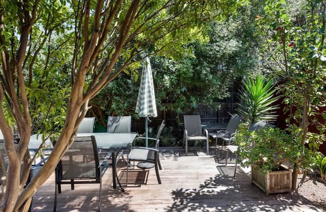Braidwood Beachouse Getaway by Ready Set Stay-Close to the Beach & Table Tennis