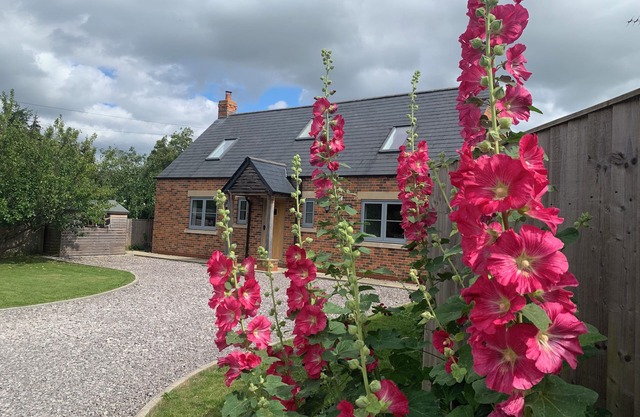 Bramble Cottage, Mickleton. Cotswolds nr Stratford-on-Avon. 3 Bedrooms/Sleeps 5.