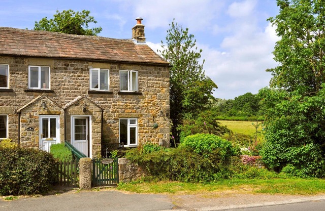 Bramblewick Cottage - Near Masham - 2-bed cottage with log-burner (Dog-friendly)