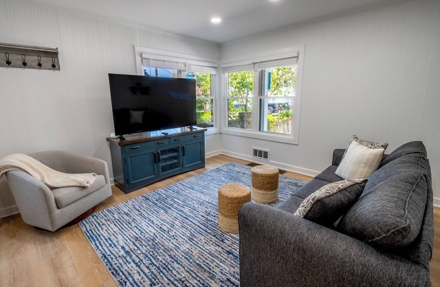 Brand New - 1bd Aptmt. at Sheridan Beach