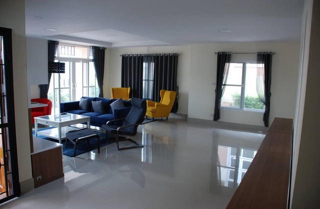 Brand New 300M2 VILLA close to Had Yai,
