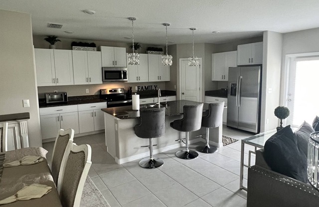 Brand New 4 Bedroom Home in Wesley Chapel, Florida