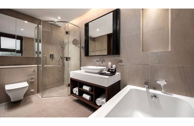 Brand New 5-star Apartment | Ba Dinh Center