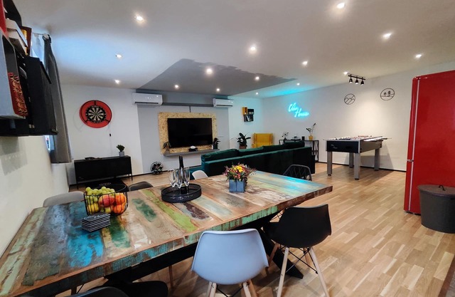 Brand new apartment "Vibe House"