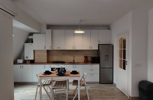 Brand new apartment near Otopeni Airport, Therme SPA, Edenland Adventure Park.
