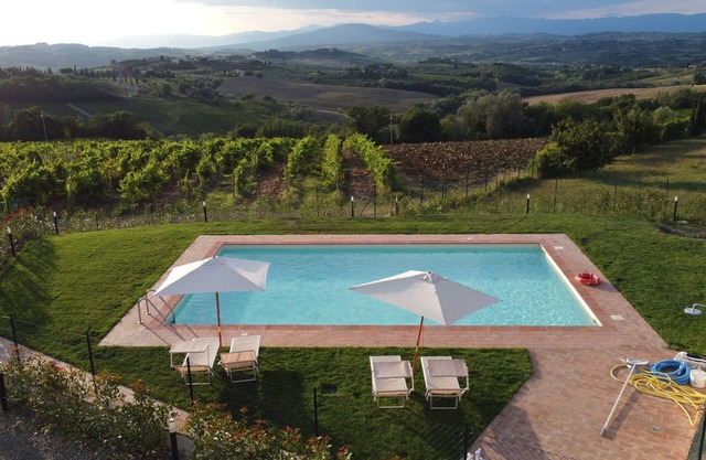 Brand new apartment with pool in the Tuscan countryside near Florence