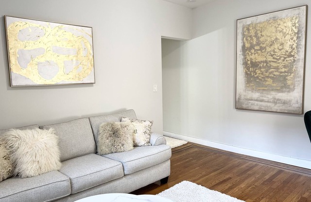 Brand new beautiful king size 1 bedroom 15 min to Manhattan
