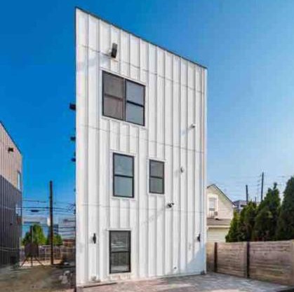 Brand NEW Build, D-Town Views, must See