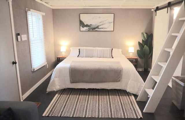 Brand New Carriage House!