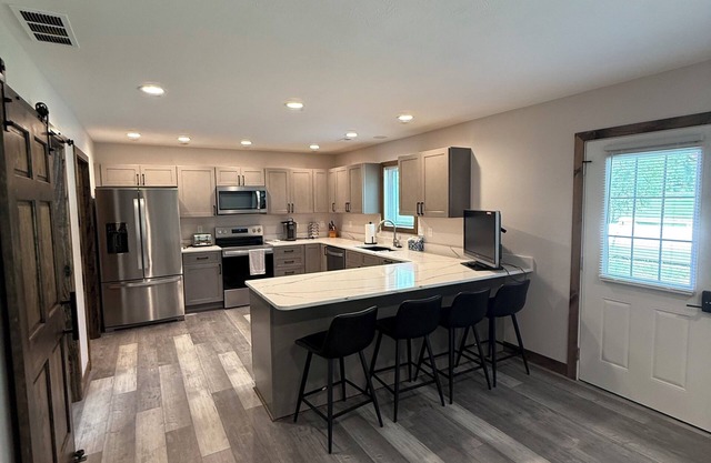 Brand new condo with AC in charming Neligh