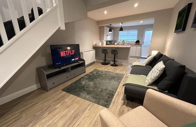 Brand New Cosy 1 Bedroom Home