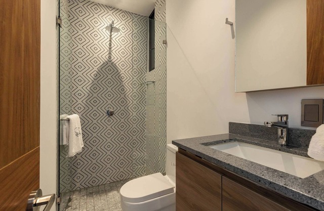 Brand new executive apartment