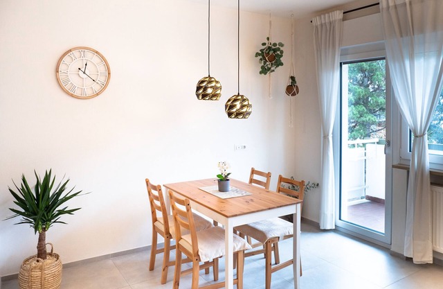 Brand New Holiday Apartment "Alex" Near the Center with Mountain View, Wi-Fi & Balcony