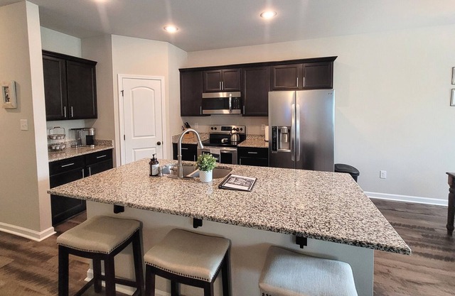 Brand New Home in Great Location!!