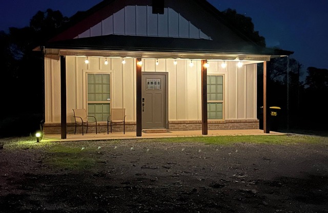 Brand New! Lake Tenkiller Hideaway