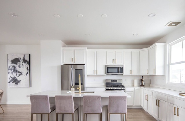 Brand new luxurious retreat! Perfect for families or traveling professionals.
