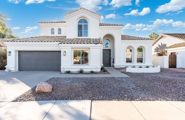 BRAND NEW, Luxurious 6-Bedroom Retreat w/Heated Pool. SLEEPS 18