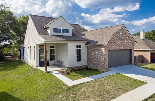 Brand New Luxury Home In The Center Of Lafayette