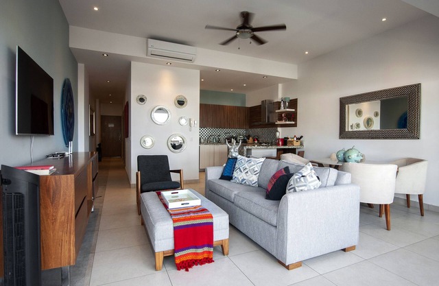 BRAND NEW LUXURY CONDOMINIUM THREE BLOCKS FROM THE BEACH.