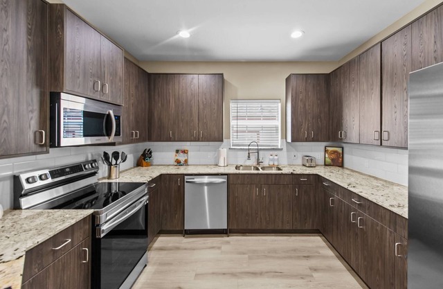 Brand New/Modern 3BR Home: Pet-Friendly, Open Layout, Near Historic Main Street & Outdoor Fun