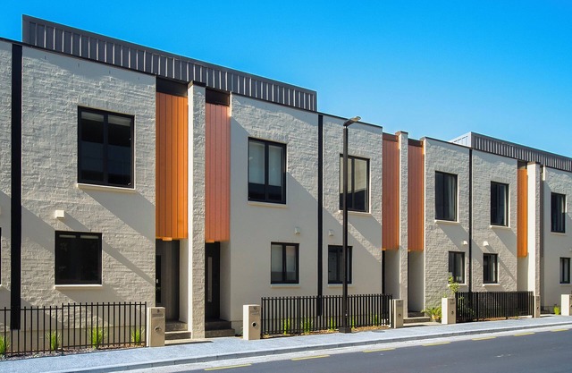 Brand new modern Townhouse with Full Kitchen