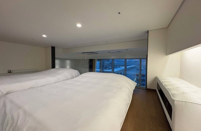 Brand New Near COEX 3bed Q+Q+Q