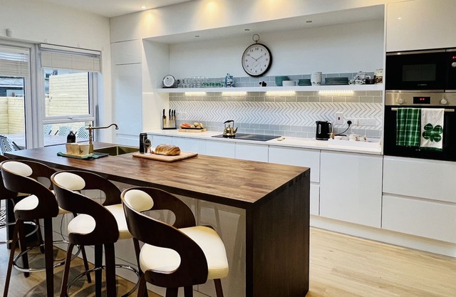 Brand New Renovation: Dublin central: Gilligan House
