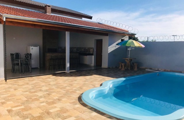 Brand new temp house with air conditioning, pool and gourmet area, amazing
