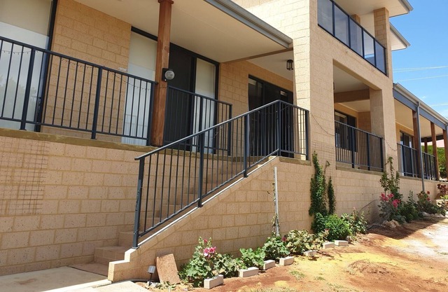 Brand new traditional Bed & Breakfast with river views